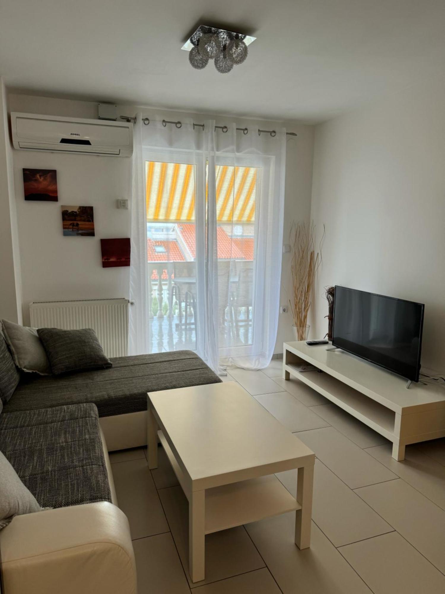 Apartamento Haus Ella Novi Vinodolski Exterior foto